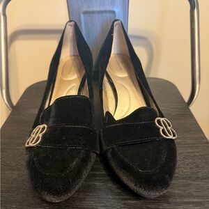 Bandolino Diane Black Velvet Block Heel Loafer Pumps Size 9.5